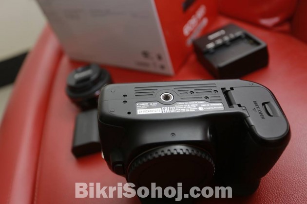 Canon EOS 80D DSLR Camera (New Condition) Body